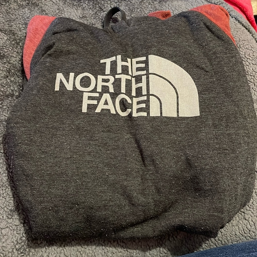 Women’s Hoodie/Sweatshirt